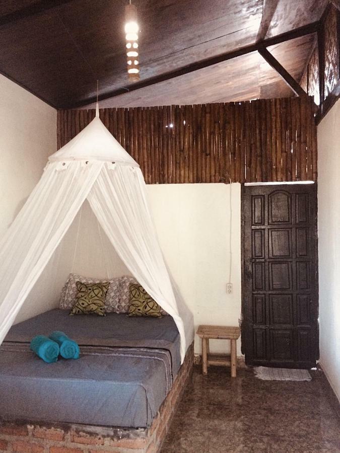 Pantai Paris Homestay Маумере Екстер'єр фото